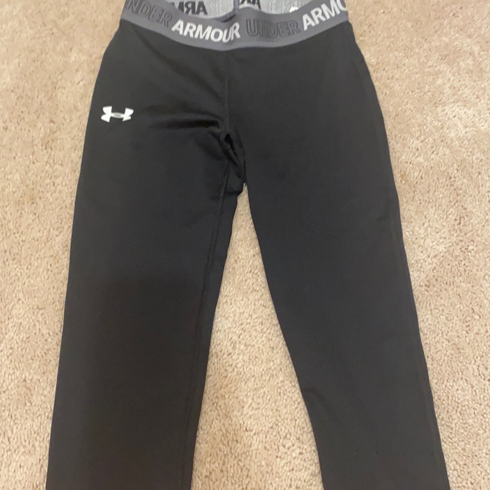 Black Under Armour Girls Capri